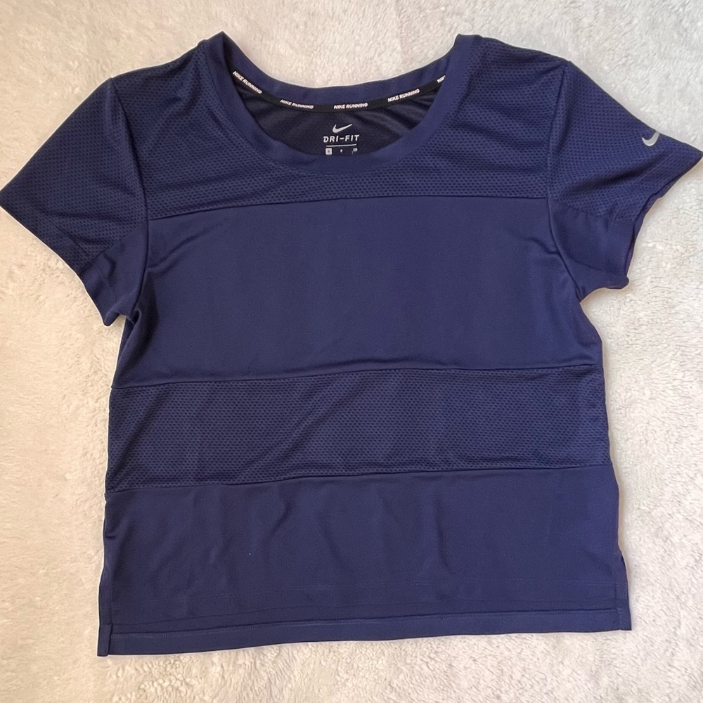 Nike Blue Dri-FIT Athletic Top
Size S
P114